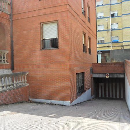 Pension Zeus Barakaldo Buitenkant foto