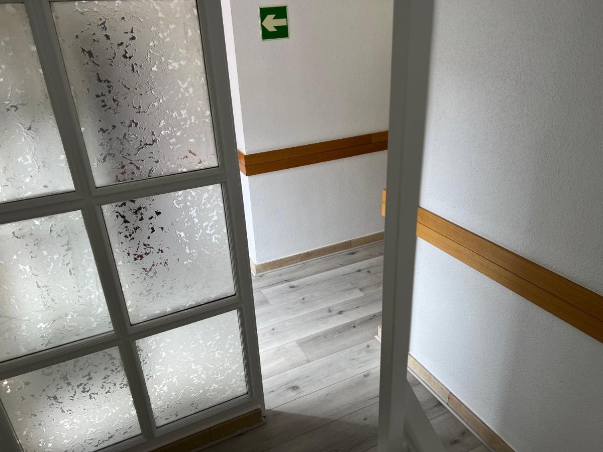 Pension Zeus Barakaldo Buitenkant foto
