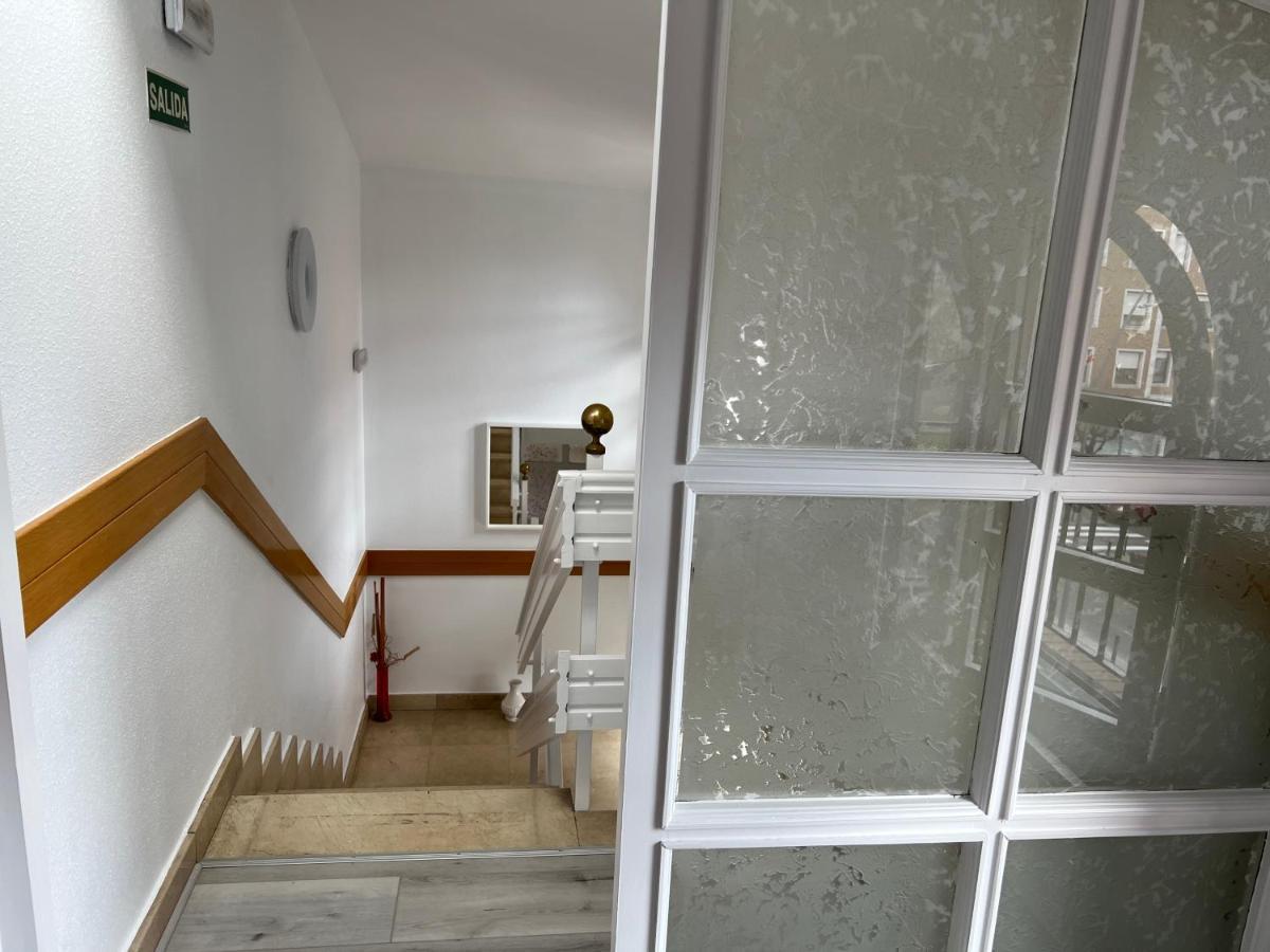 Pension Zeus Barakaldo Buitenkant foto
