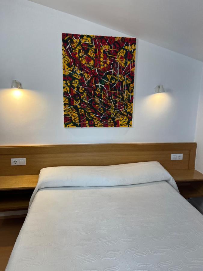 Pension Zeus Barakaldo Buitenkant foto