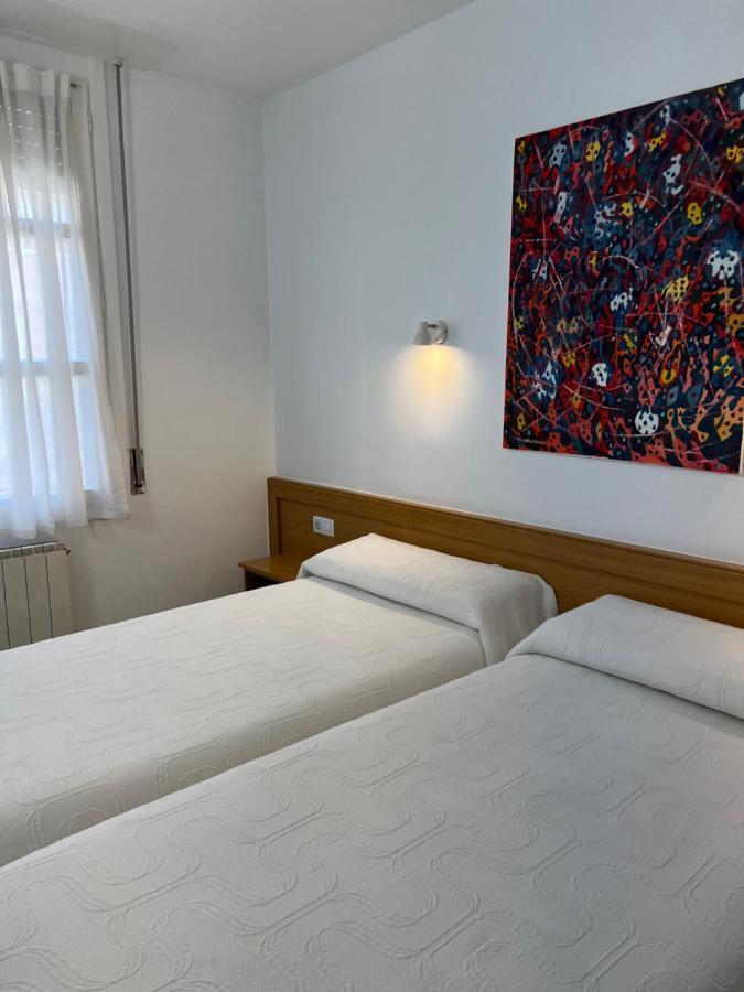 Pension Zeus Barakaldo Buitenkant foto