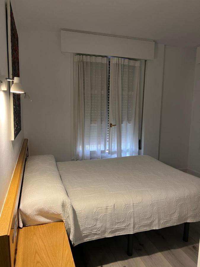 Pension Zeus Barakaldo Buitenkant foto