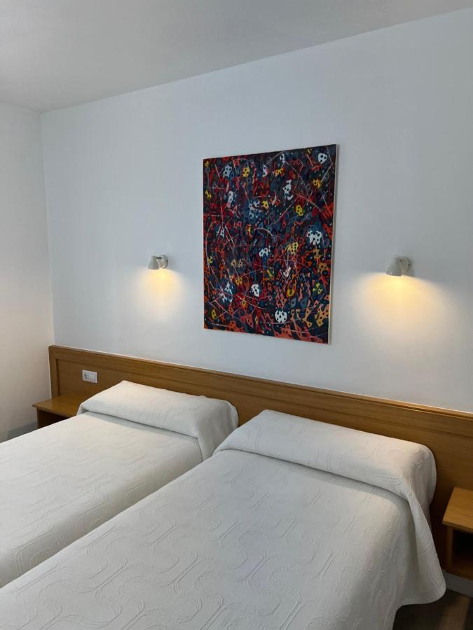 Pension Zeus Barakaldo Buitenkant foto