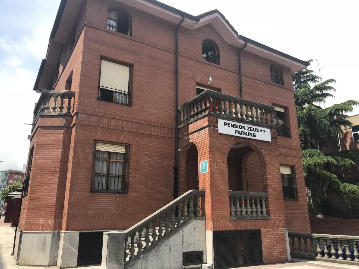 Pension Zeus Barakaldo Buitenkant foto